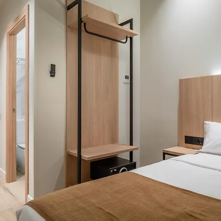 Aerohotel Barcelona Airport 24h *
