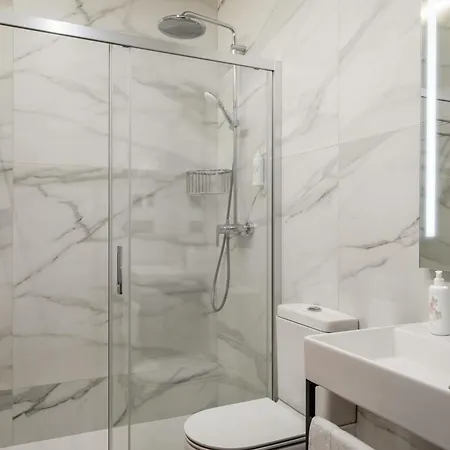 Aerohotel Barcelona Airport 24h Hotel *