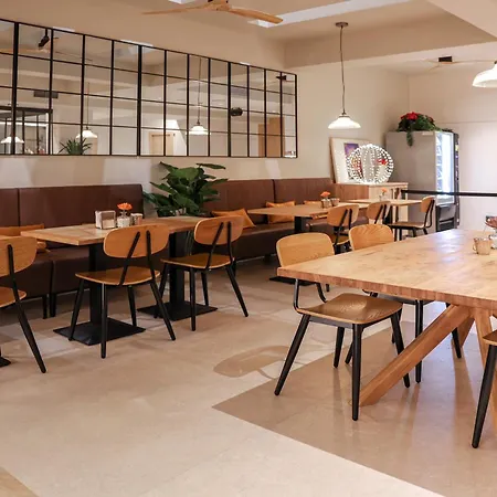 Hotel Aerohotel Barcelona Airport 24h *
